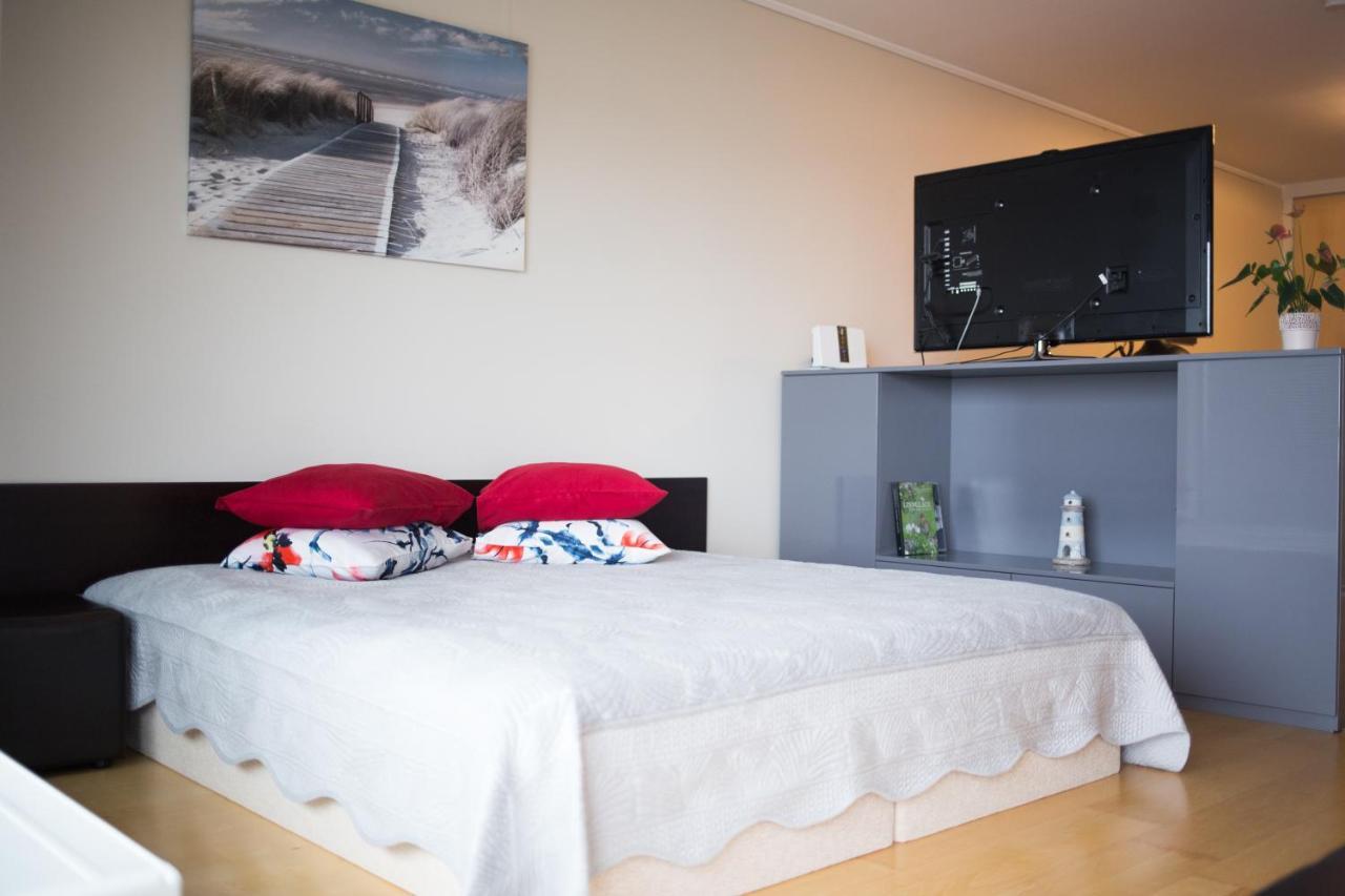 City Center Apartment Aida Пярну Экстерьер фото